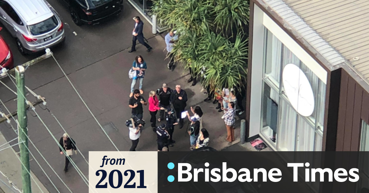 ‘I’ve had enough’ Brisbane beauty salon owner defies lockdown rules